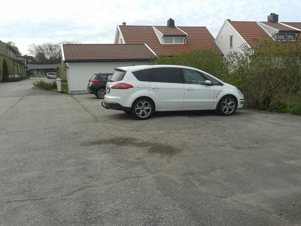 Apartment Tryms Vei 20A - Stor Leilighet Kristiansand Luaran gambar